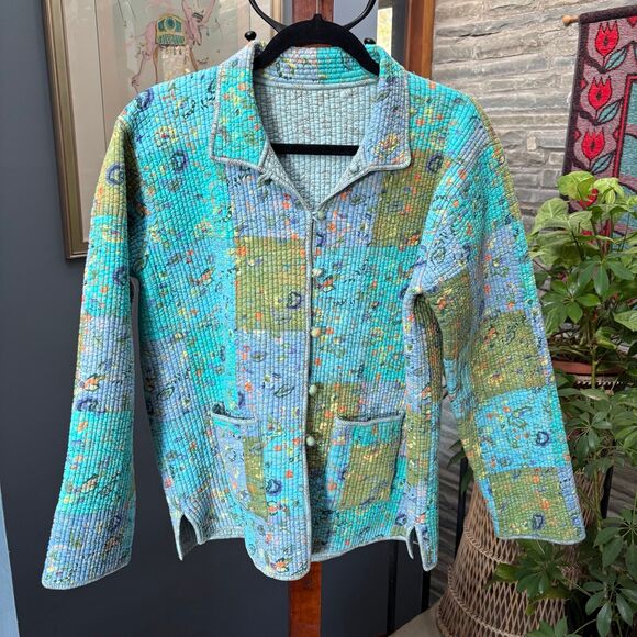 Reversible Floral Patchwork Coat-- Soft Blue & Green Quilted Cotton size L/XL - Picture 2 of 10